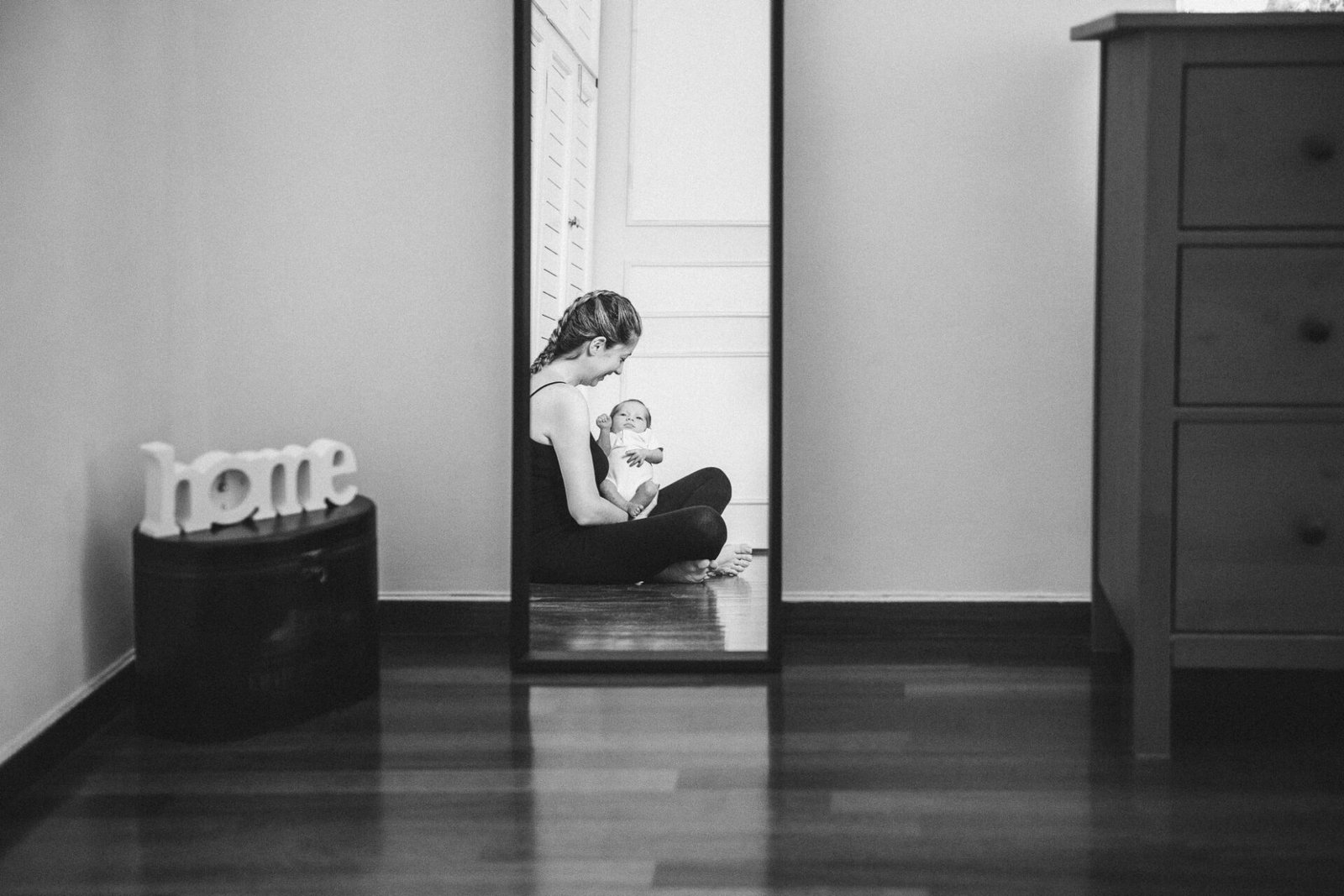 new_born_boy_family_portrait_tinos_athens_panagiotis_chalkias 1
