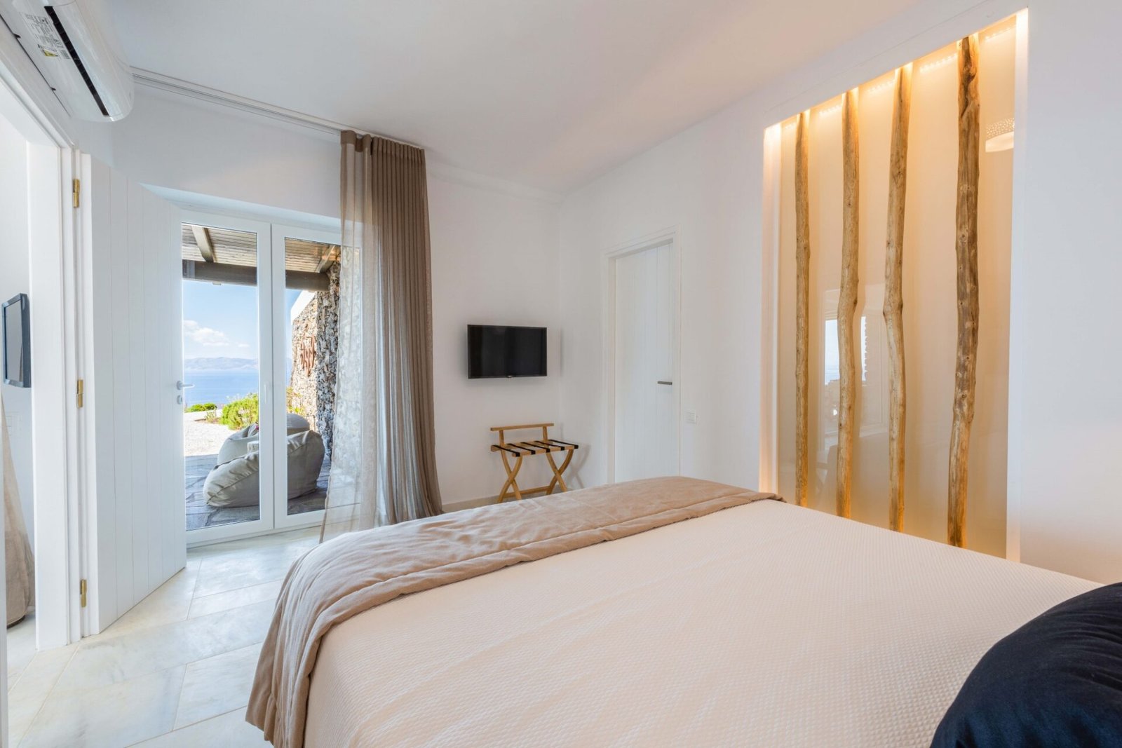 HONEYMOON_SUITE_ASTRA_VATHI_BLUE_VILLAS_TINOS_ISLAND_GREECE_PANAGIOTIS_CHALKIAS_PHOTOGRAPHY 12