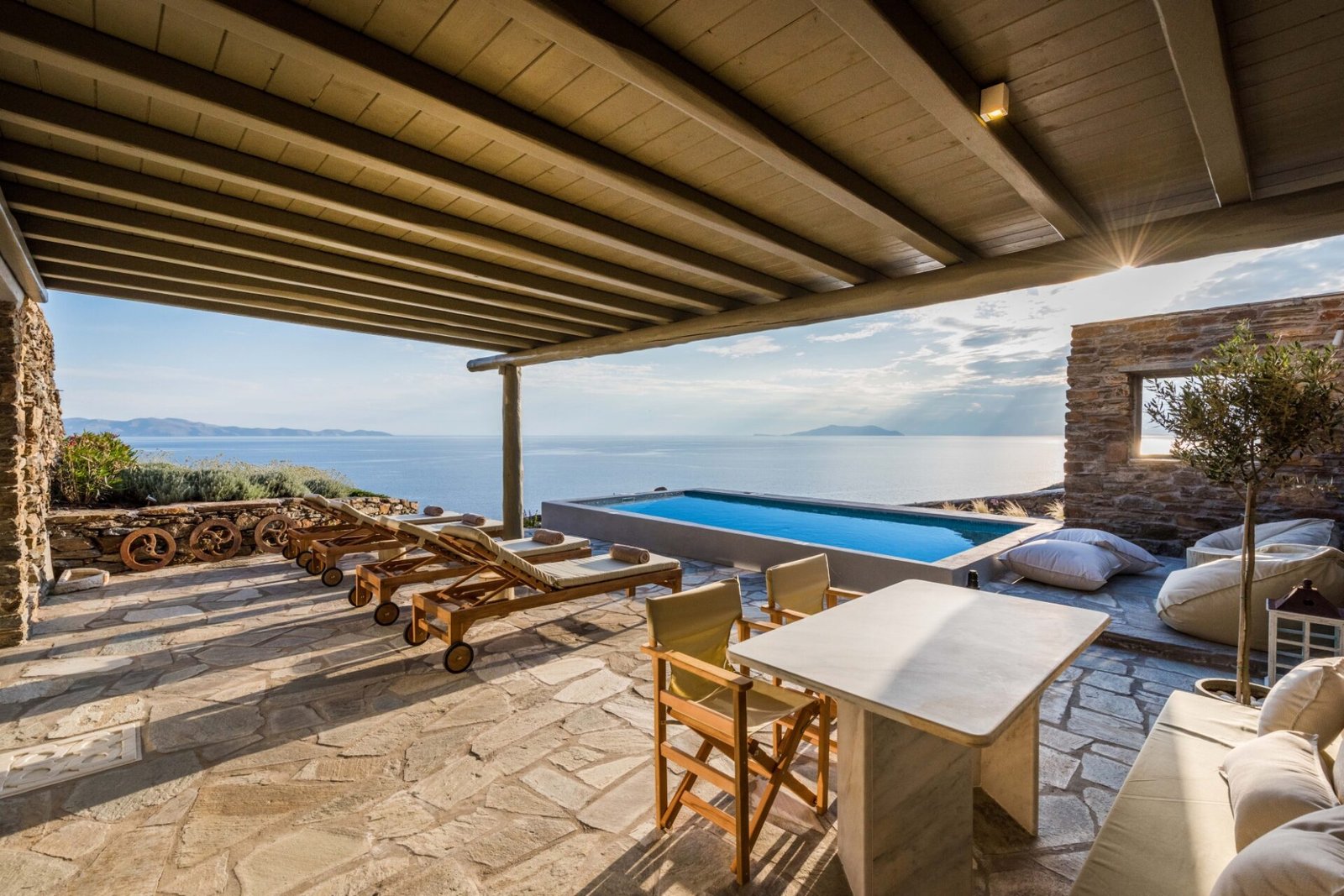 TWO_BEDROOM_SUITE_AMMOS_VATHI_BLUE_VILLAS_TINOS_ISLAND_GREECE_PANAGIOTIS_CHALKIAS_PHOTOGRAPHY 1