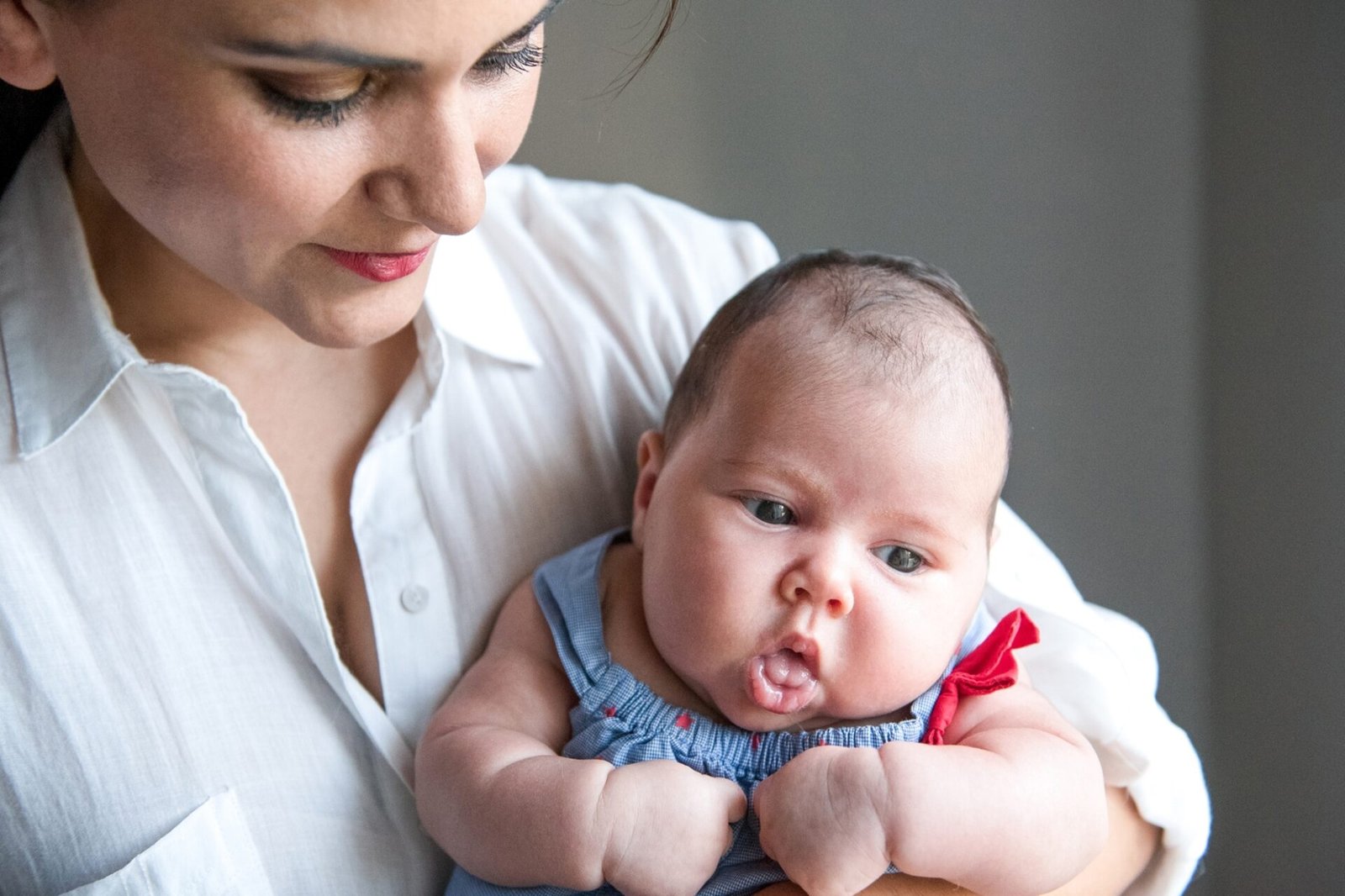 new_born_girl_babe_family_portrait_tinos_athens_panagiotis_chalkias_photography 13